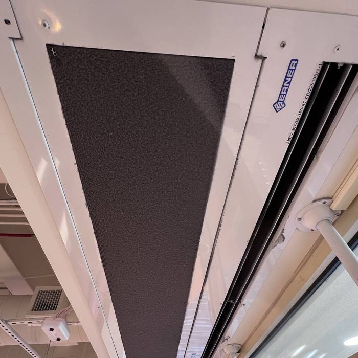 Air curtain filter clogged with lint