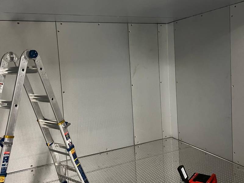 Finished walk-in with diamond plate floor