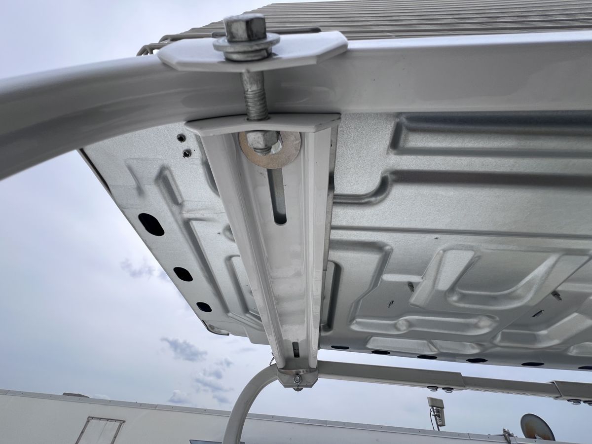 Underside view of the stand and mounting rails